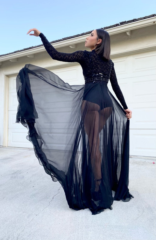 [Image: FCMTb-VCVg-AQx-ERO.jpg]