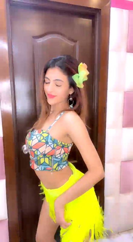 Sniggy Chops Latest Tango Live.mp4_snapshot_10.11_[2021.07.27_09.07.24]