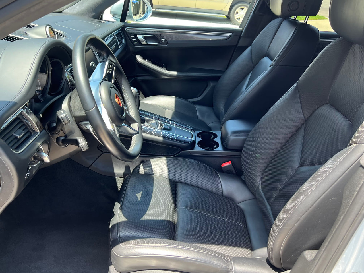 Vehicle thumbnail 19