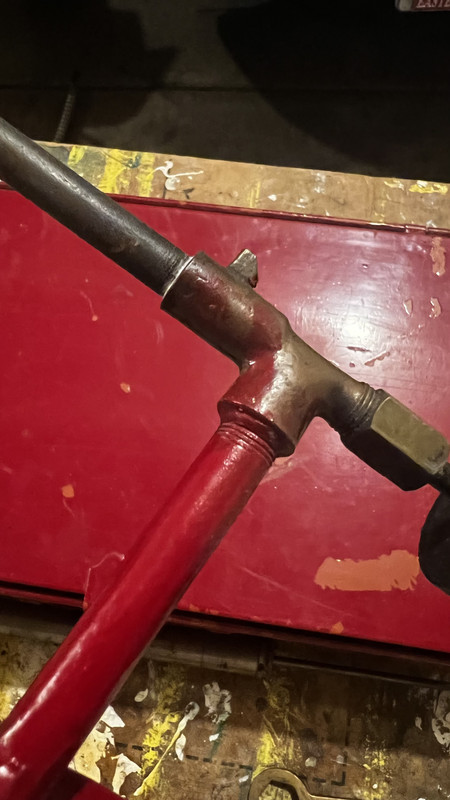 9FFC00B3-1DDA-480B-93C4-F666769F46A4