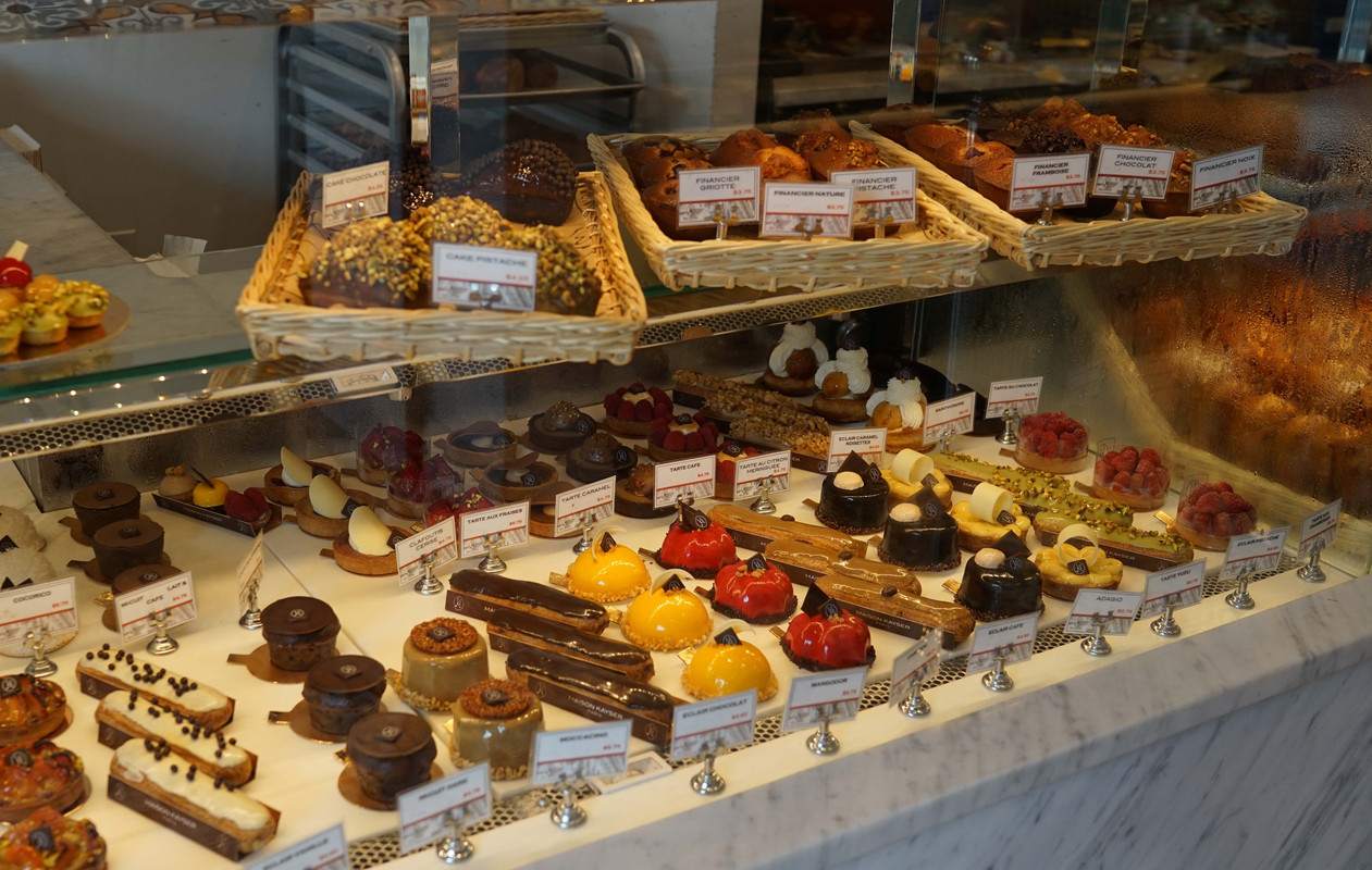 8-C6-D6109-8-B43-42-E7-BF4-C-1-D152715-F