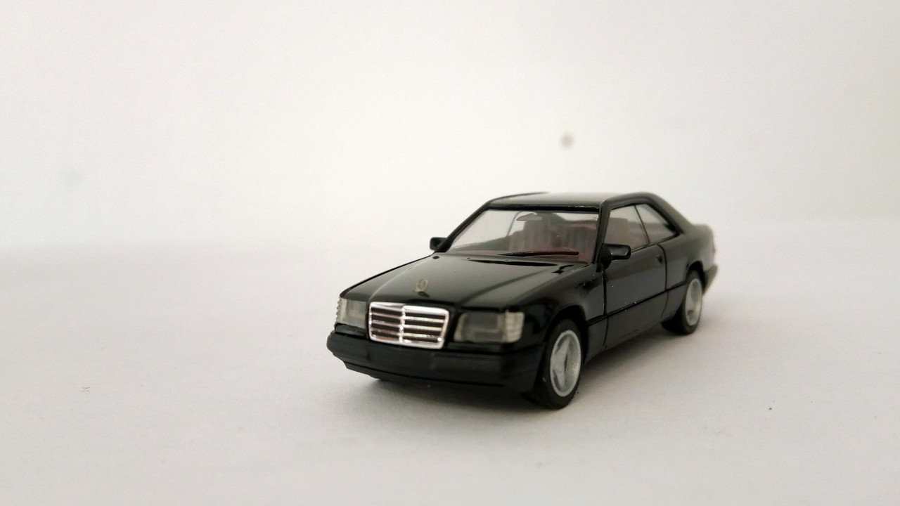 Mach (9022)