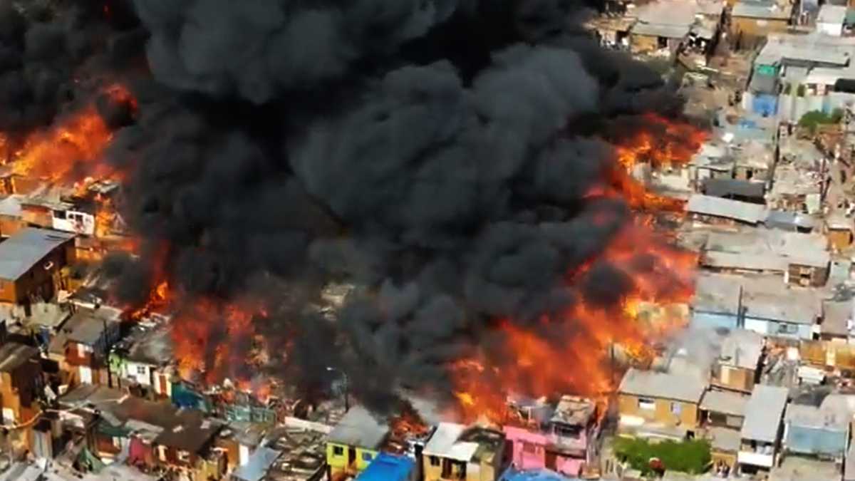 Incendio en Chile acabó con 100 casas y 400 personas sin hogar