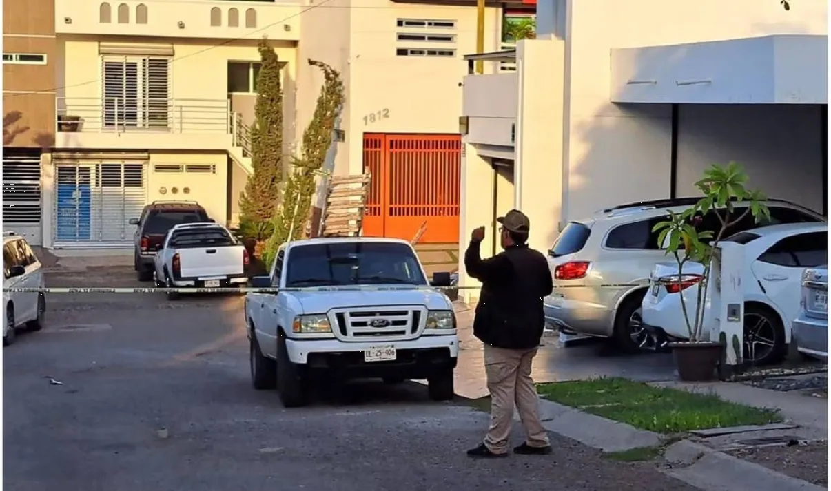 Grupo armado irrumpe en vivienda y secuestra a cuatro jóvenes en Culiacán