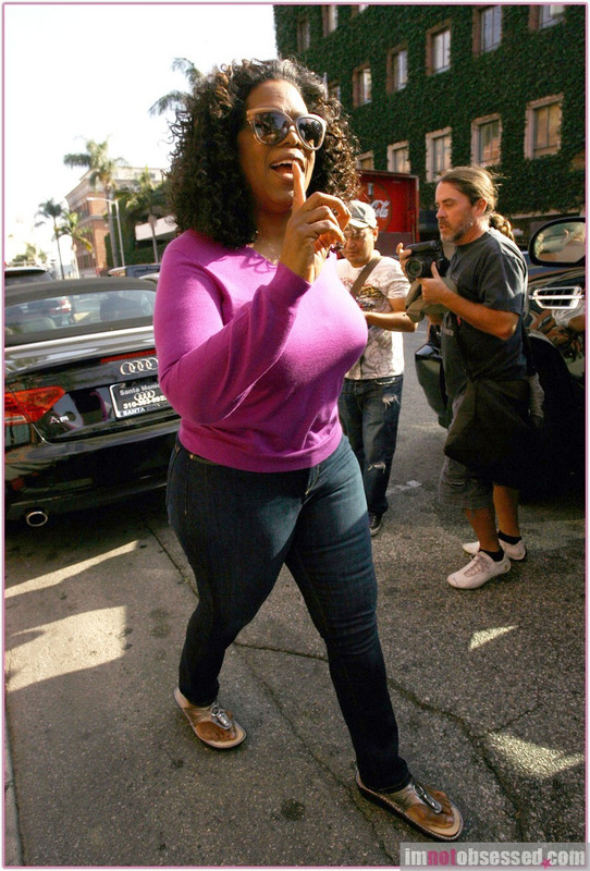 Oprah-Winfrey-Feet-1324324