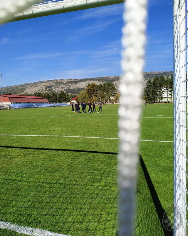 098DAD18-C22A-4C28-9BD6-F57791D25F05