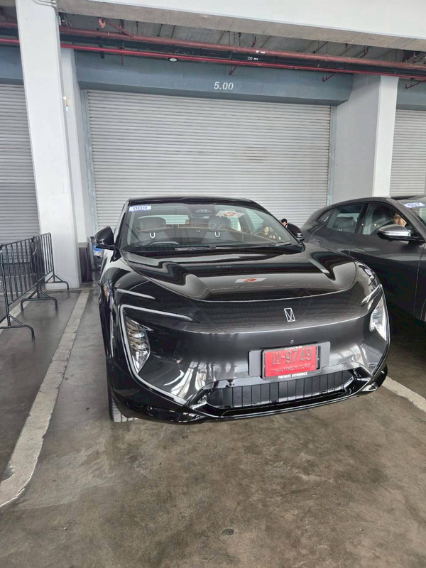 AVATR07 Mineral Rock Black01