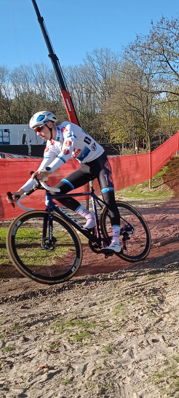 03E5574A-6CD8-4D7C-8B14-D5D8013E7605