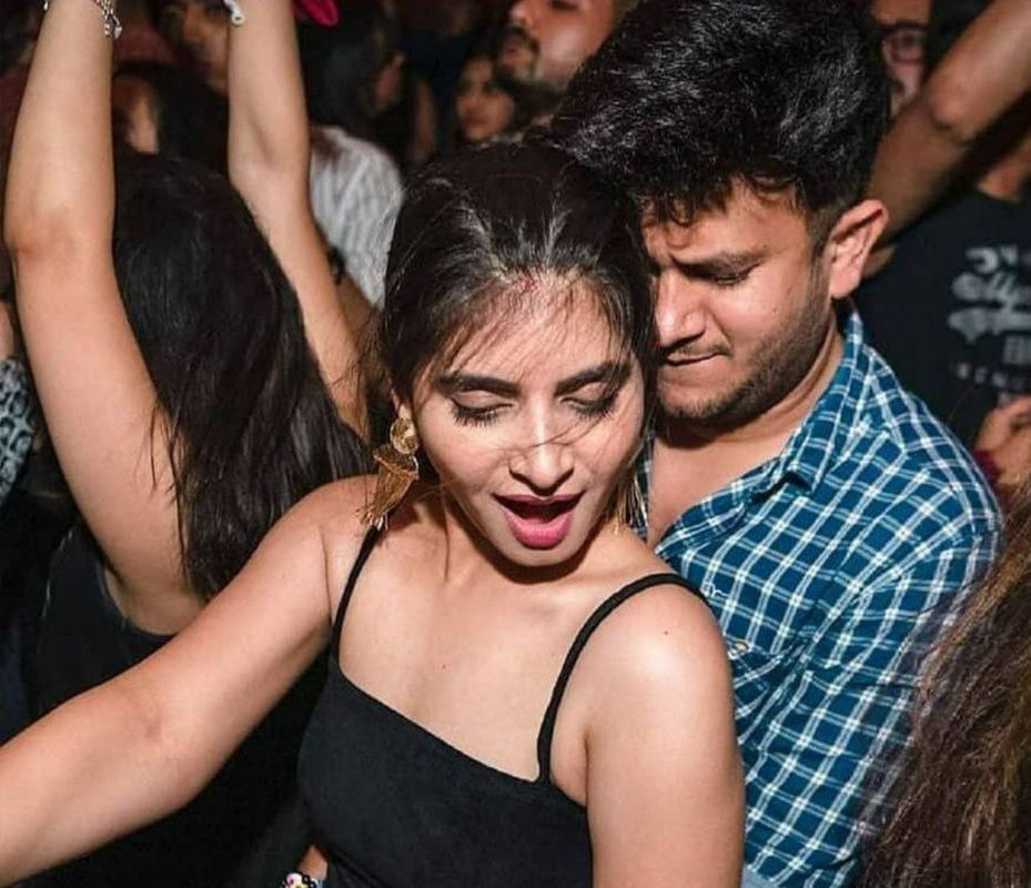 Desi couple hindi clear audio babu chodo na exclusive viral video