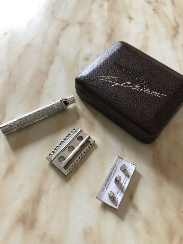 7CF4BF3A-BAAB-434F-9D36-0481DBFCD7DA