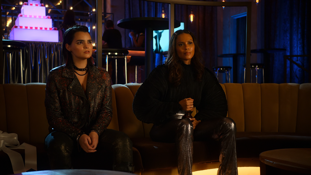 Lucifer.S06E06.A.Lot.Dirtier.Than.That.1080p.10bit.BluRay.AAC5.1.HEVC-Vyndros.mkv_snapshot_34.56_[20