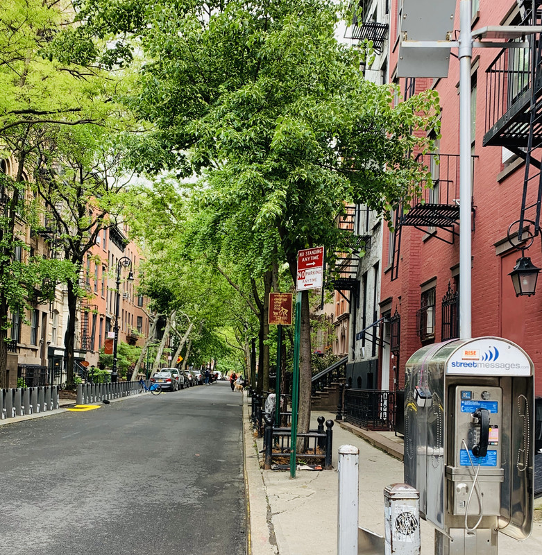 D2F33FDD-0292-44FB-85EA-5E9FF8C71919