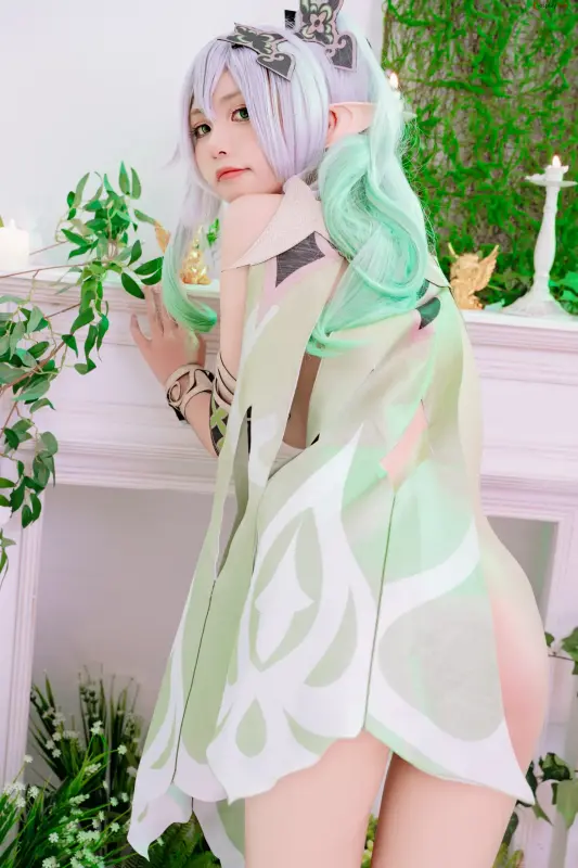 Nekokoyoshi (爆机少女喵小吉) cosplay Nahida