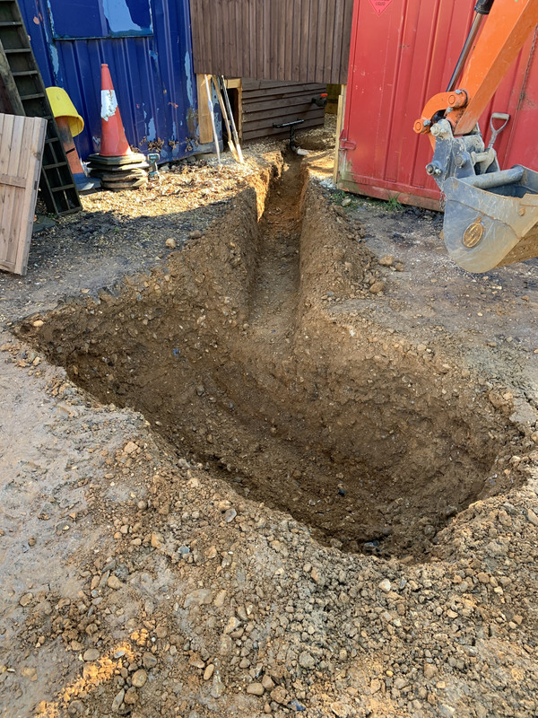 272A646E-FBEE-402A-AA87-E8D5E7AA069C