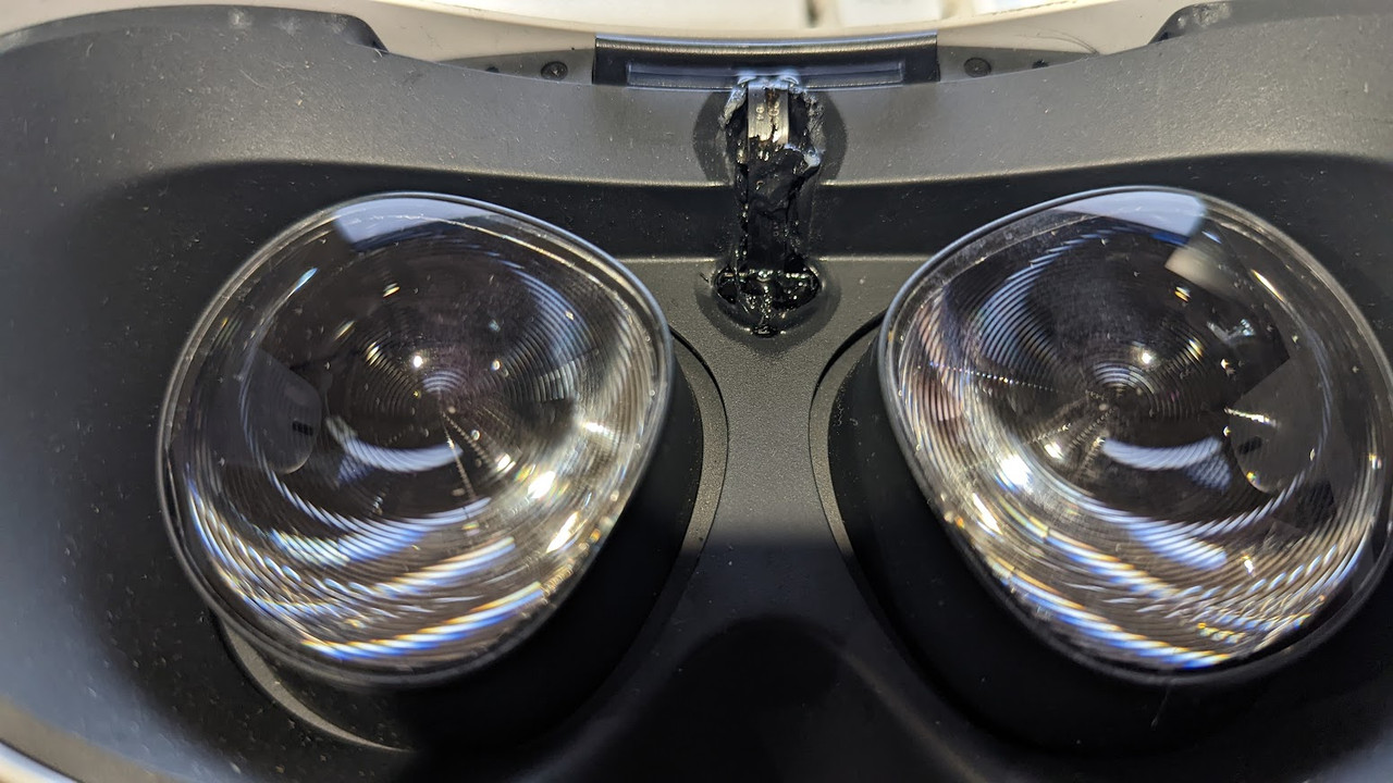 Melted proximity sensor r/OculusQuest2
