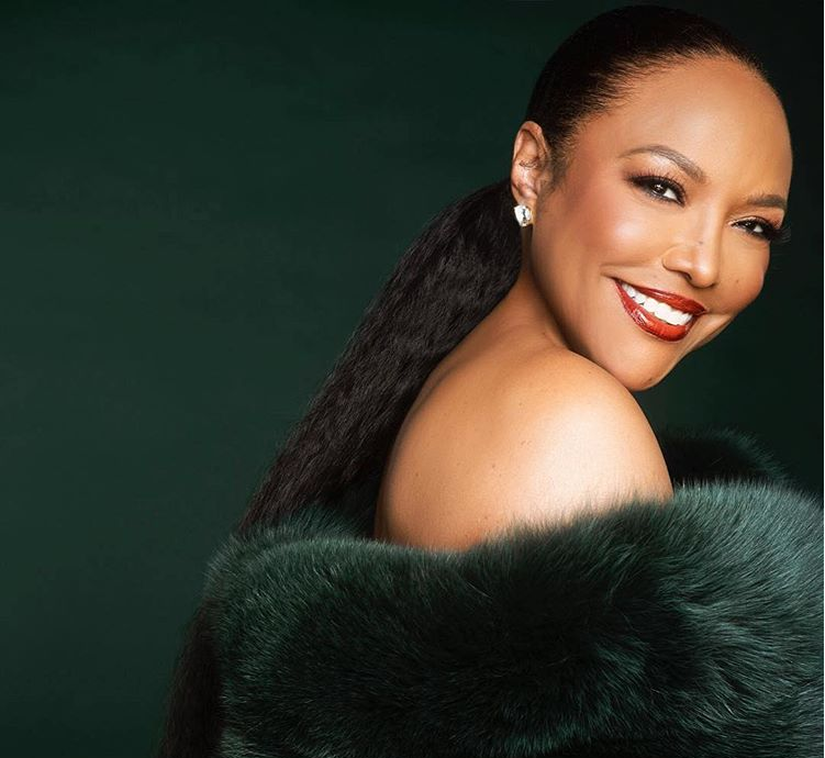 Lynn Whitfield.