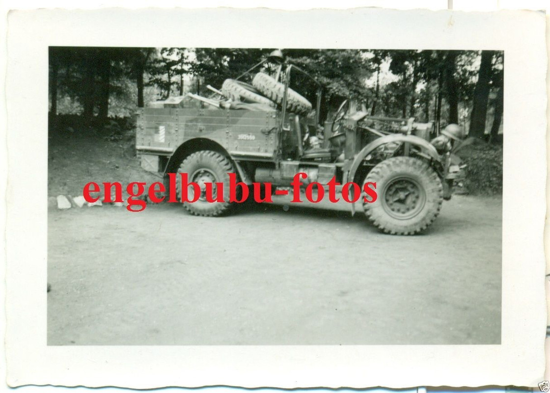 FOTO - FAHRZEUG - Großer Kübelwagen m. Selt. Zei