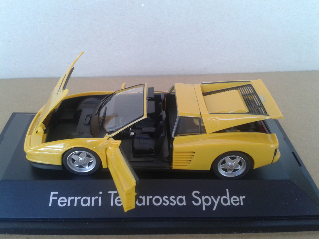 1986 Ferrari Testarossa GTS (Herpa) (27)