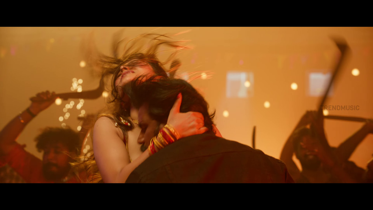 vlcsnap 2025 11 25 23h27m17s778