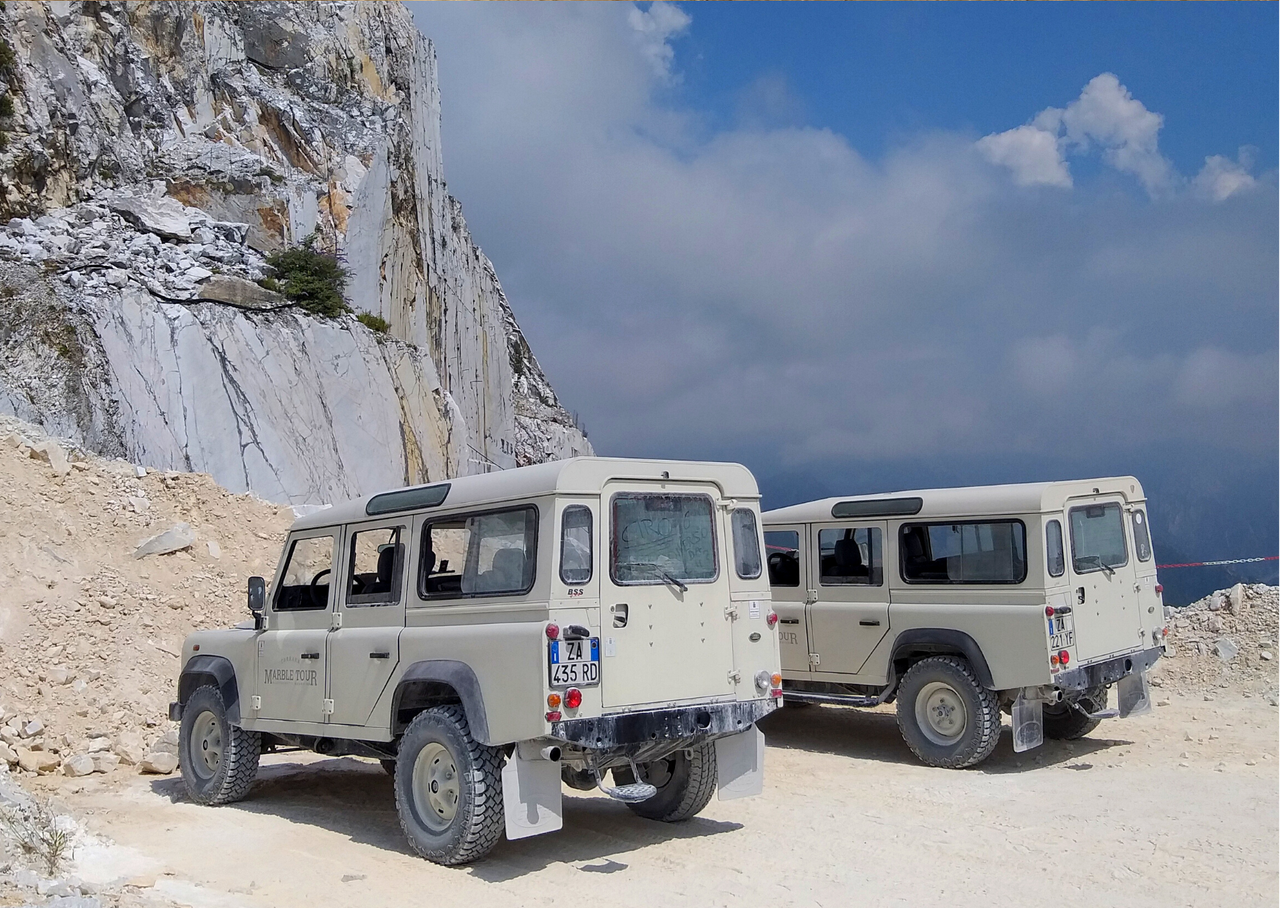 Carrara marble quarries incentive experience in Tuscany