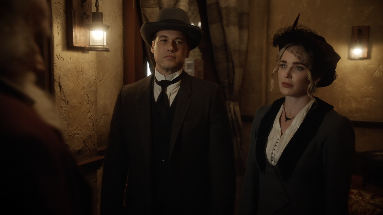 DC's.Legends.of.Tomorrow.S07E10.The.Fixed.Point.1080p.10bit.BluRay.AAC5.1.HEVC-Vyndros.mkv_snapshot_