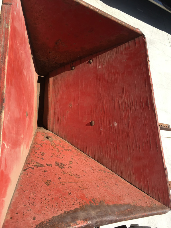 EC82B4E1-7A53-4830-BEDA-DB69175C008B