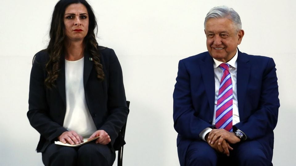 AMLO defiende a Ana Guevara tras escándalo con equipo de Natación Artística: