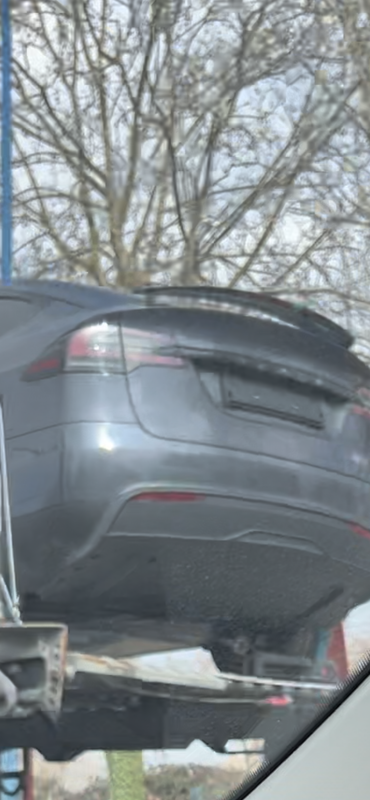 86AE3582-2FF9-433D-B5AD-577B2C780003