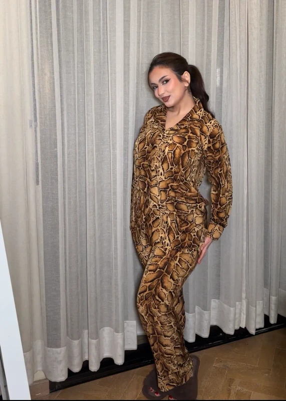 Tiger Pyjama 4