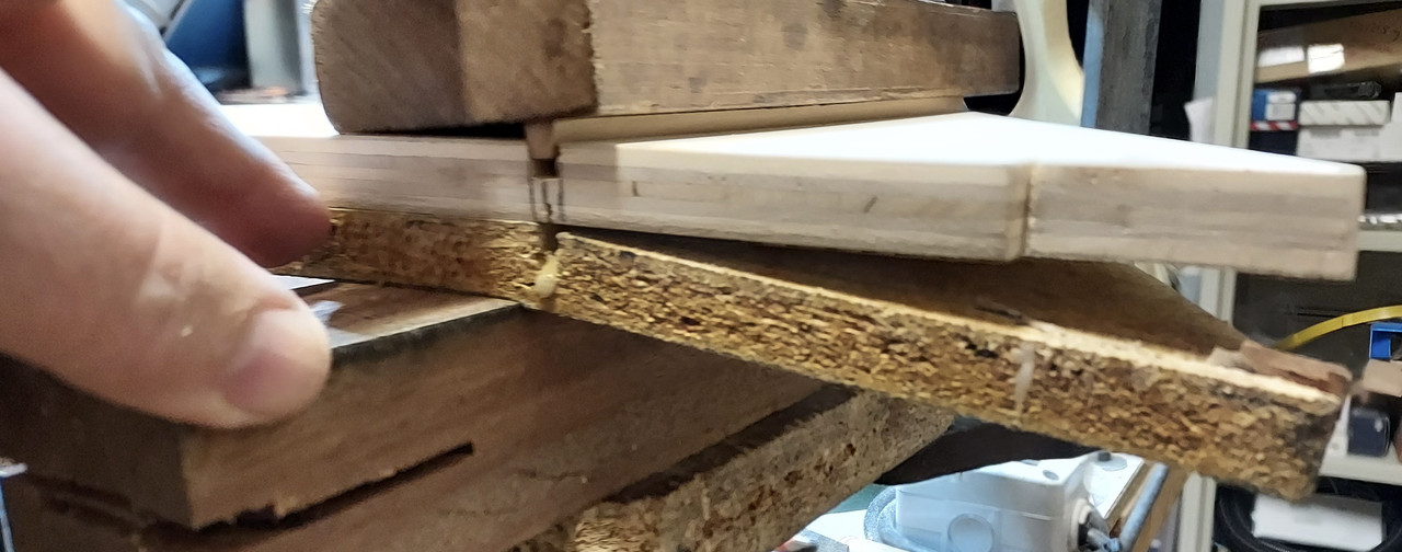 F7FB6898-AF3A-4A10-9597-7CF9F68650F5