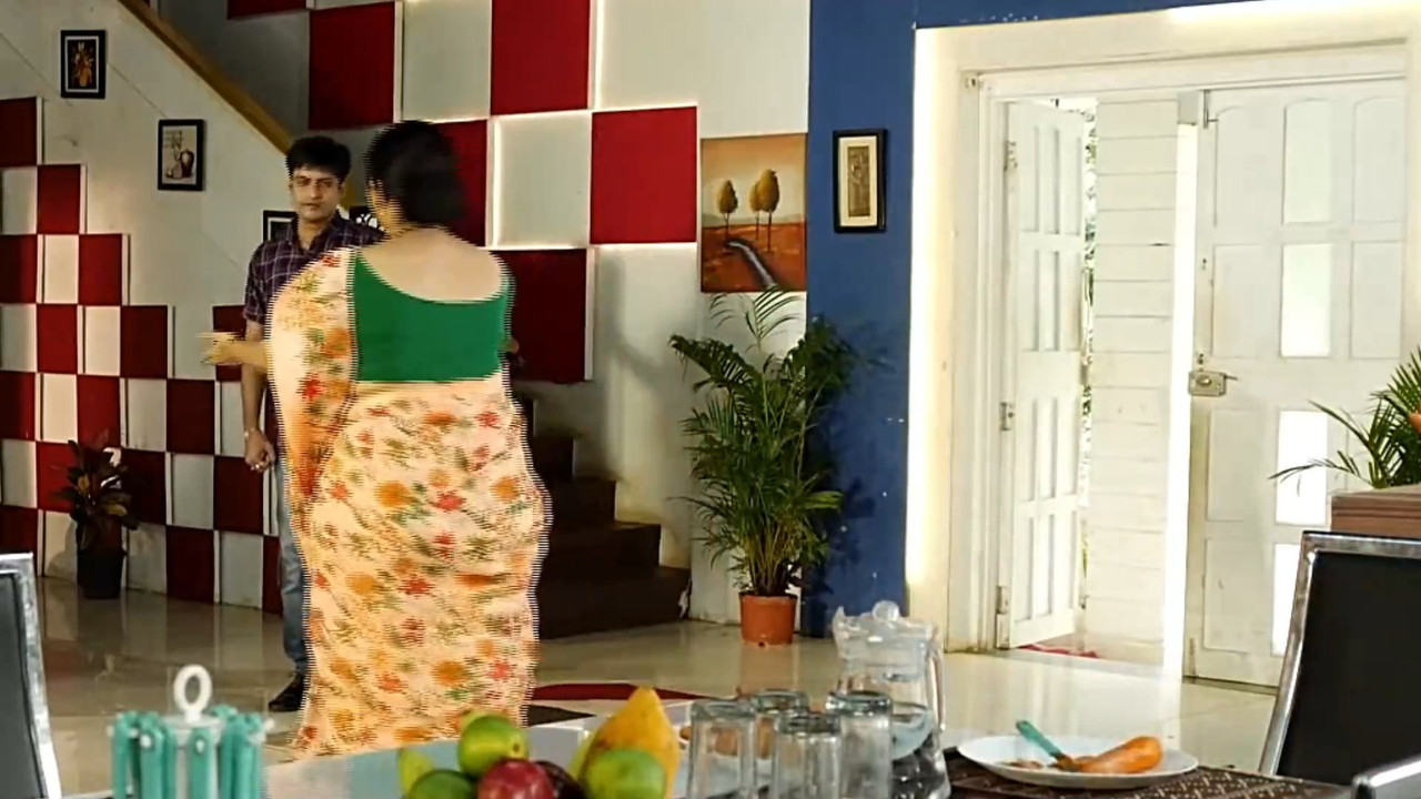 Anuya bagath hot in saree.mkv_snapshot_00.03.454