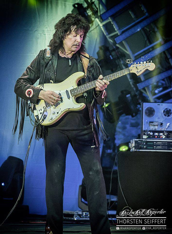 13466043_925202594269028_7456270207332986253_n