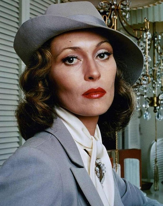 Faye_Dunaway_c41