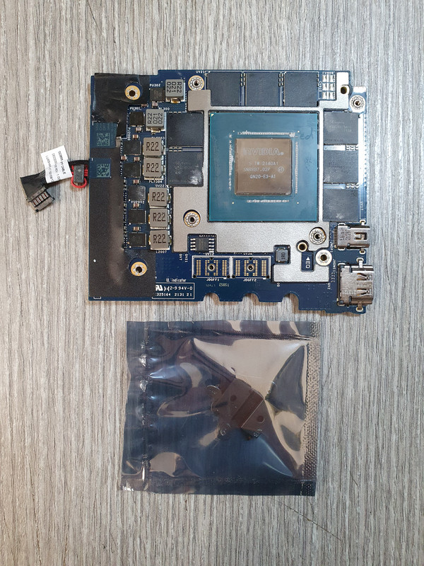 QSC MP-A40V amplifier - Grade C - image