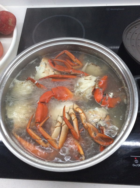 E7F9D964-6002-409F-A5C4-4C21A55EC835