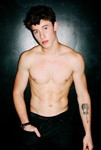 Shawn showing his body