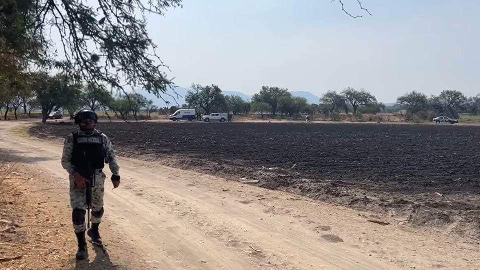 Con signos de tortura y un impacto de bala, localizan a un hombre sin vida en Guanajuato