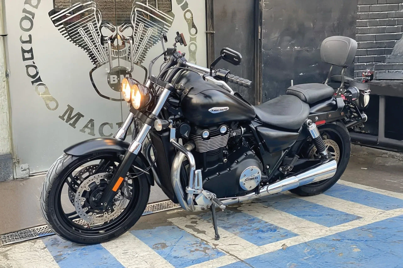 Torque Block tyre expertise for Triumph Thunderbird Storm