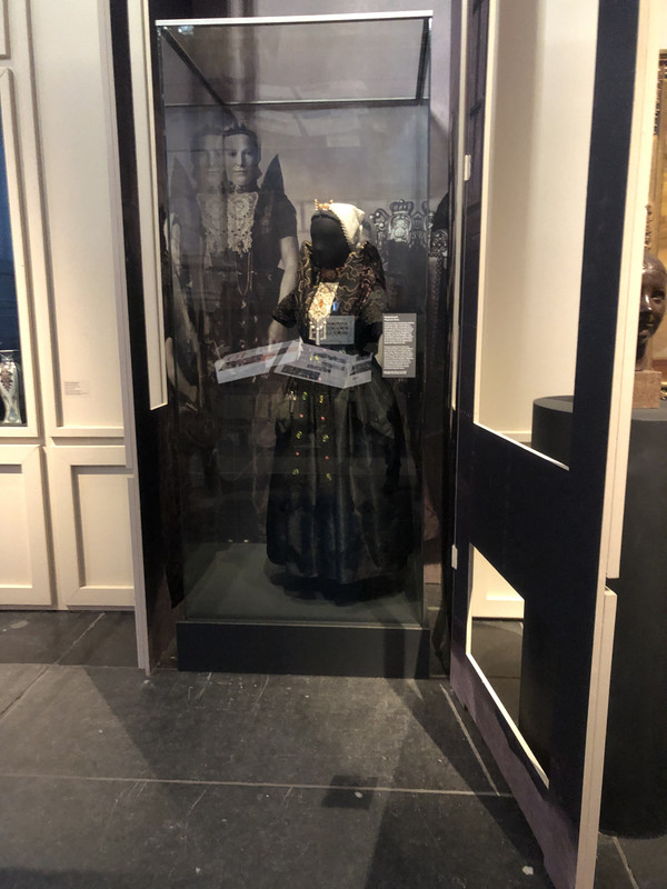 5169F719-B4DE-4647-B3EB-017E60DDC79F