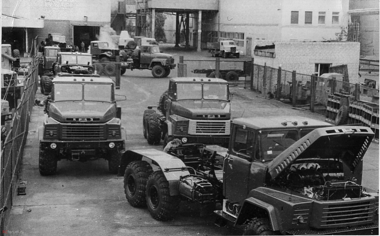 KRAZ 260 V (9)