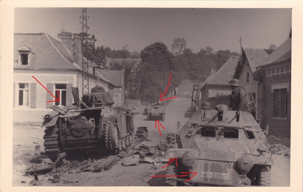 franz Panzer Char B abgeschossen   deutsche Spähpanzer Typ 222