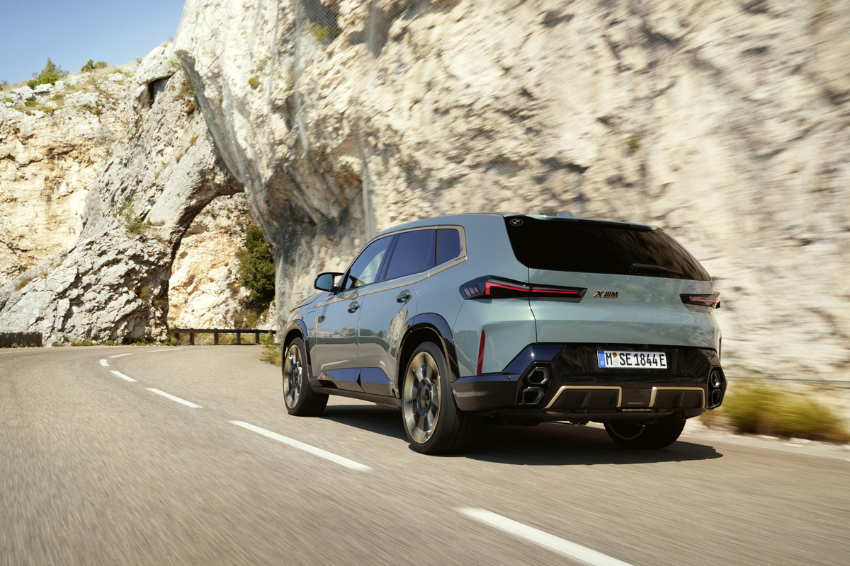 P90478680_highRes_the-first-ever-bmw-x