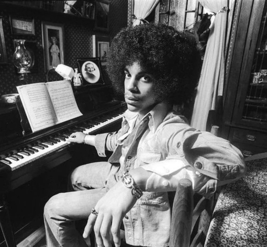 prince1977.jpg