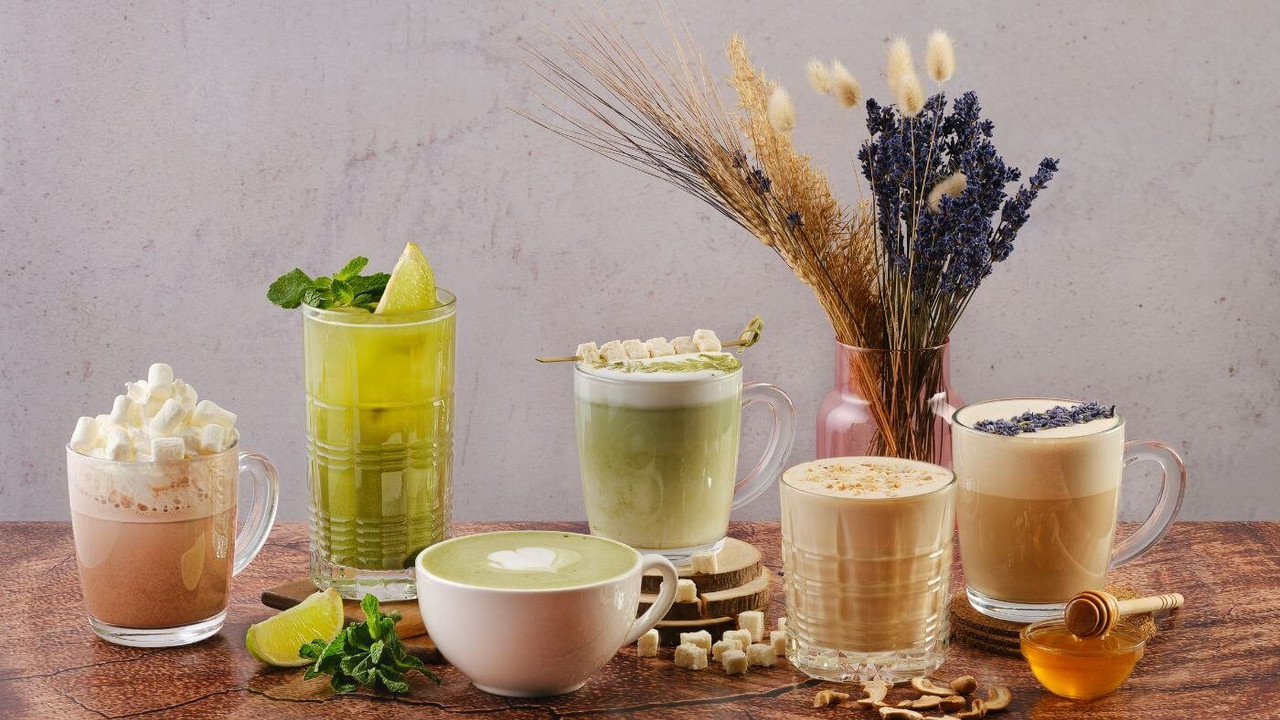 How to Make a Hot Matcha Latte
