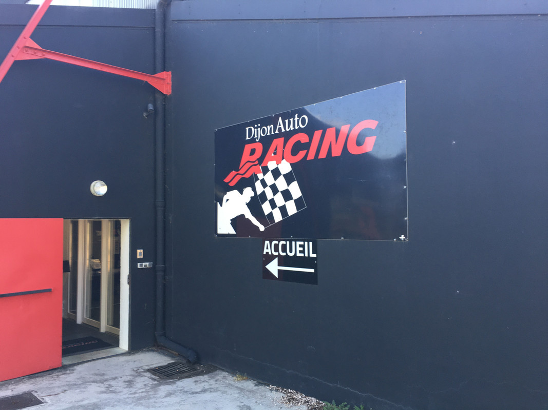 1084EC22-AC6B-423C-981D-819B1B4755B5