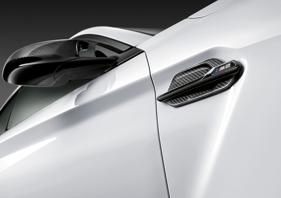 P90302949_highRes_bmw-m2-coupe-competi