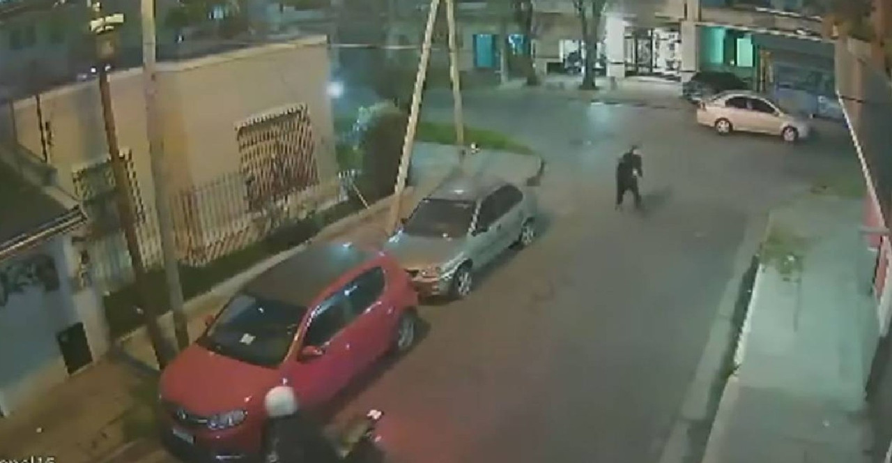 Conductor atropelló a asaltante que intentaba escapar 