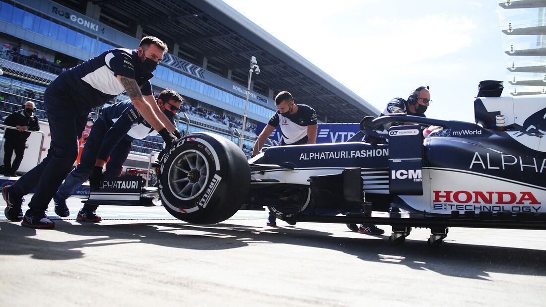 Yuki-Tsunoda-Alpha-Tauri-Formel-1-GP-Russland-Sotschi-24-September-2021-169Gallery-ccc1958d-1835292