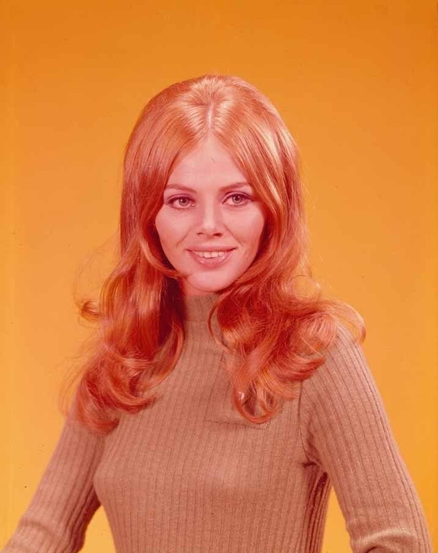 Britt_Ekland_md10