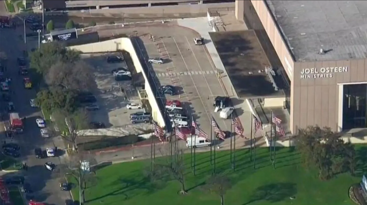 Dispara en iglesia evangélica en Houston y es detenida